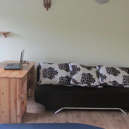 Spacious Holiday Home In Stara Kamienica With Pond Dış mekan fotoğraf