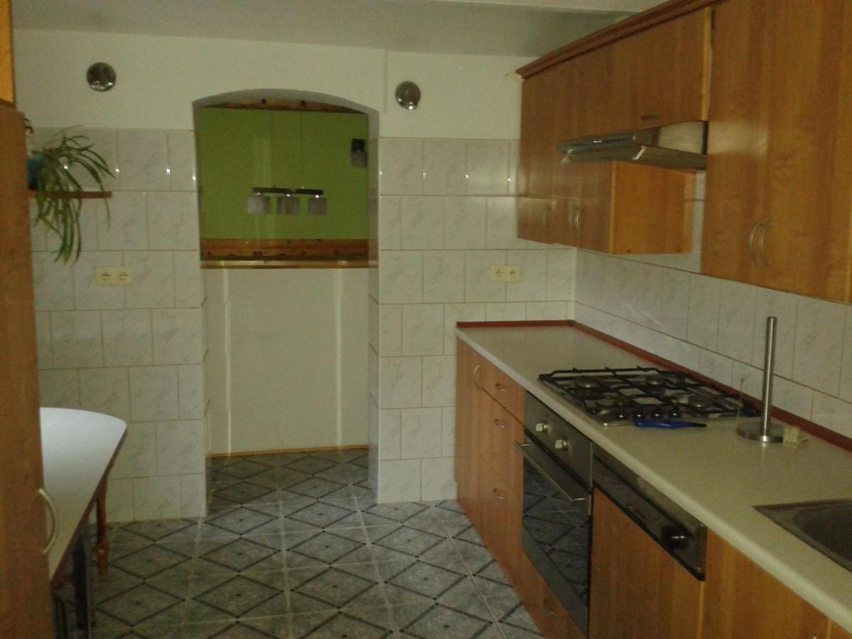 Spacious Holiday Home In Stara Kamienica With Pond Dış mekan fotoğraf